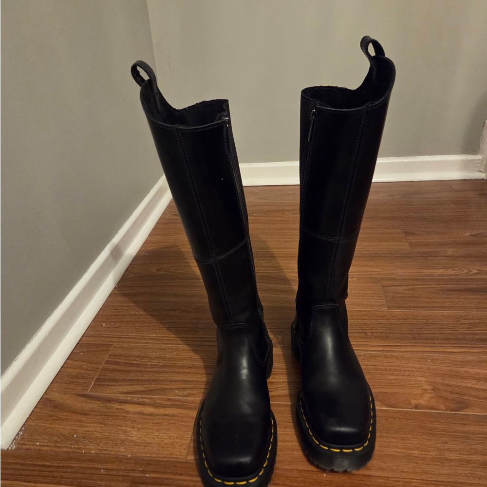 Women’s Dr martens amaayah tall boots - Picture 2 of 5